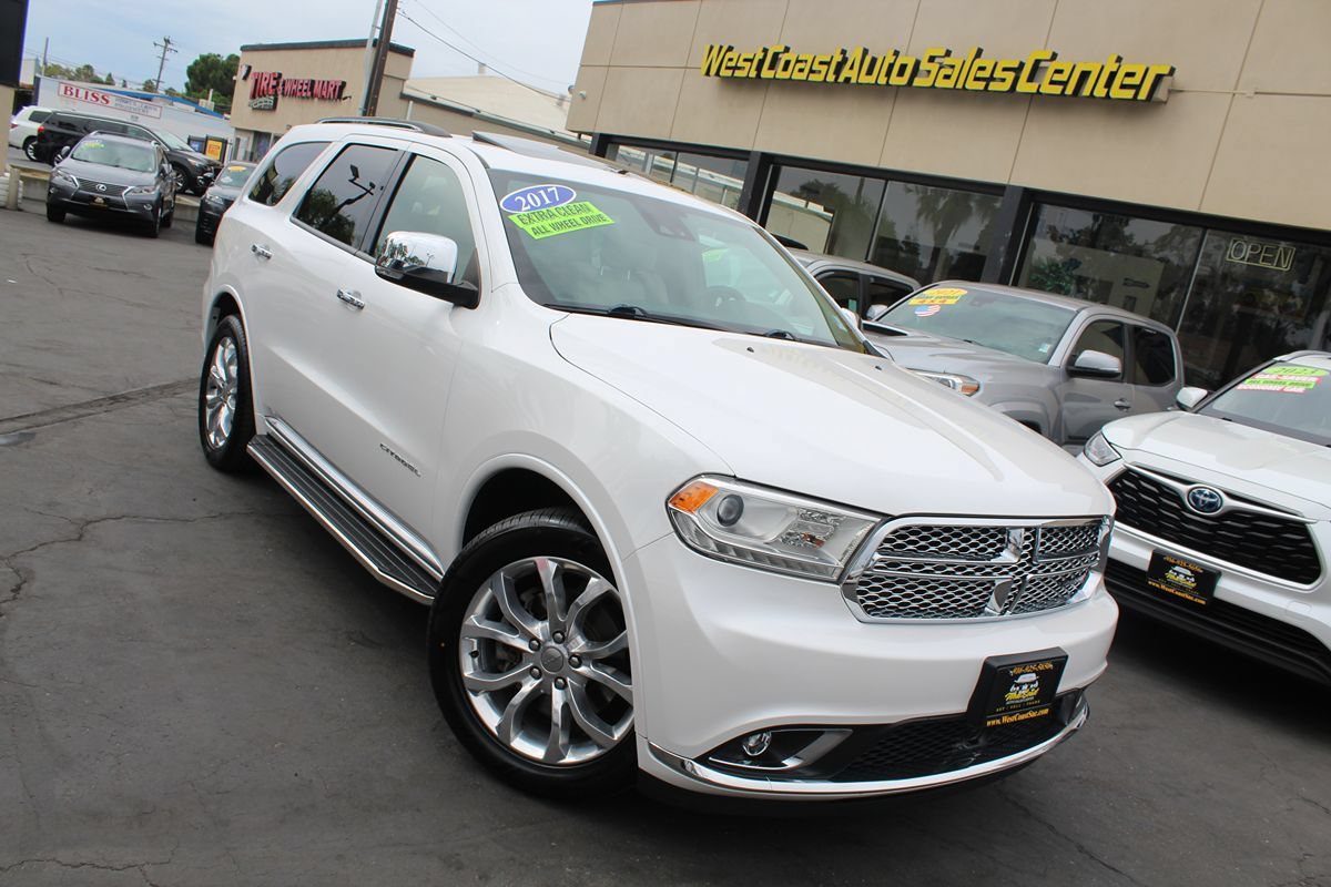 Used 2017 Dodge Durango Citadel w/ Premium Entertainment Group AWD/4WD image 39