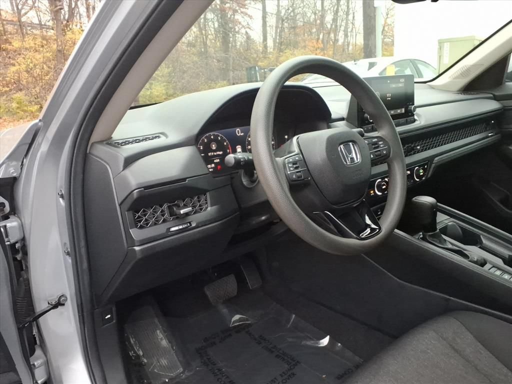 Used 2024 Honda Accord EX image 16
