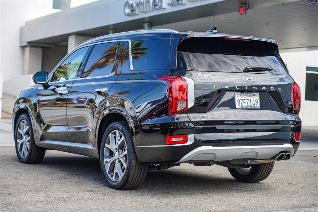 Used 2022 Hyundai Palisade Limited w/ Cargo Package image 6