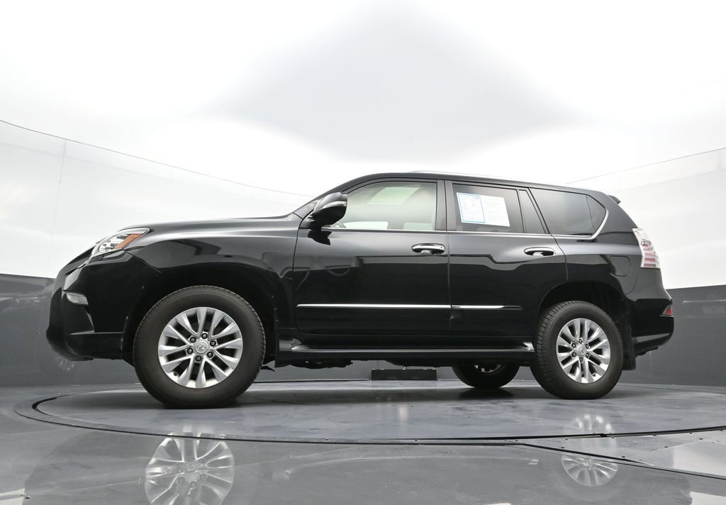 Used 2019 Lexus GX 460 Premium w/ Premium Package image 24