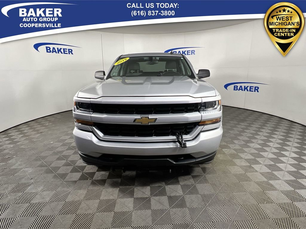 Used 2018 Chevrolet Silverado 1500 Custom w/ Custom Value Package image 3