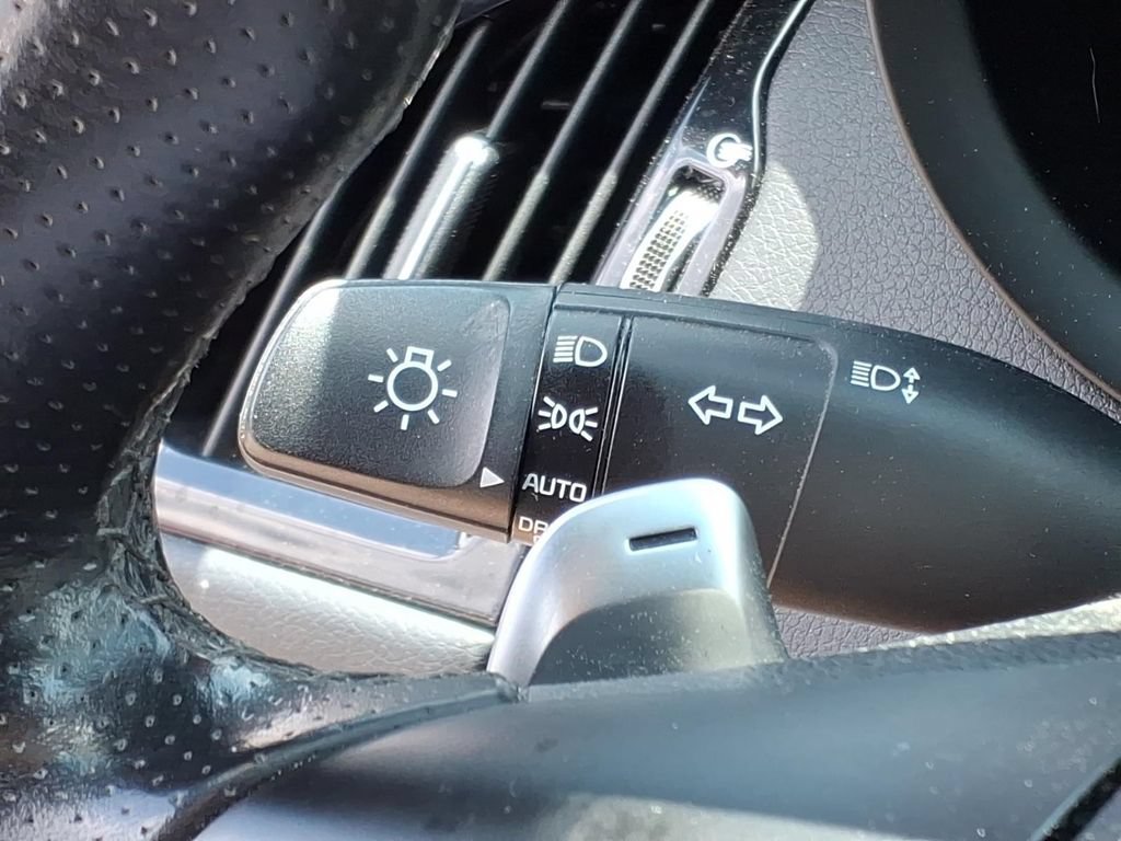 Used 2020 Kia Stinger GT-Line AWD/4WD image 18
