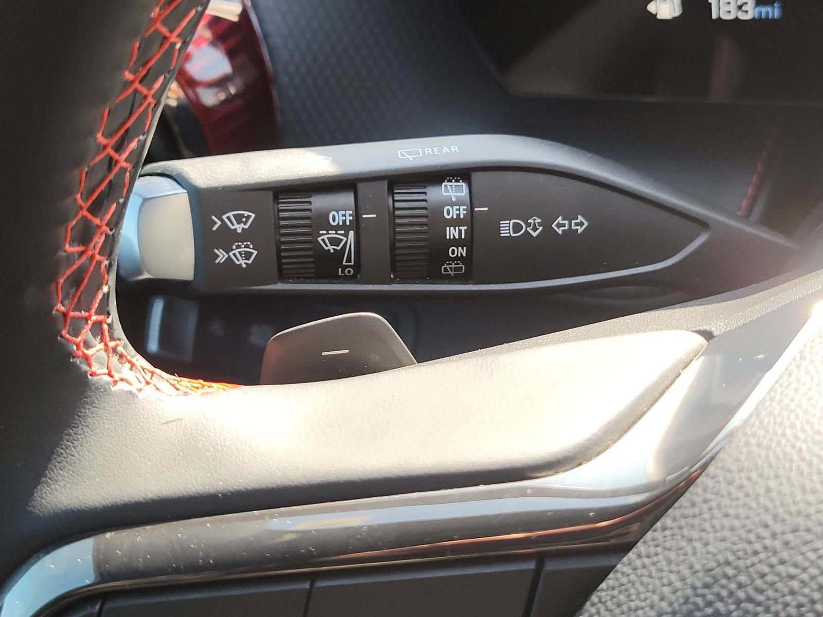 Used 2026 Chevrolet Equinox RS w/ Convenience Package III FWD image 33