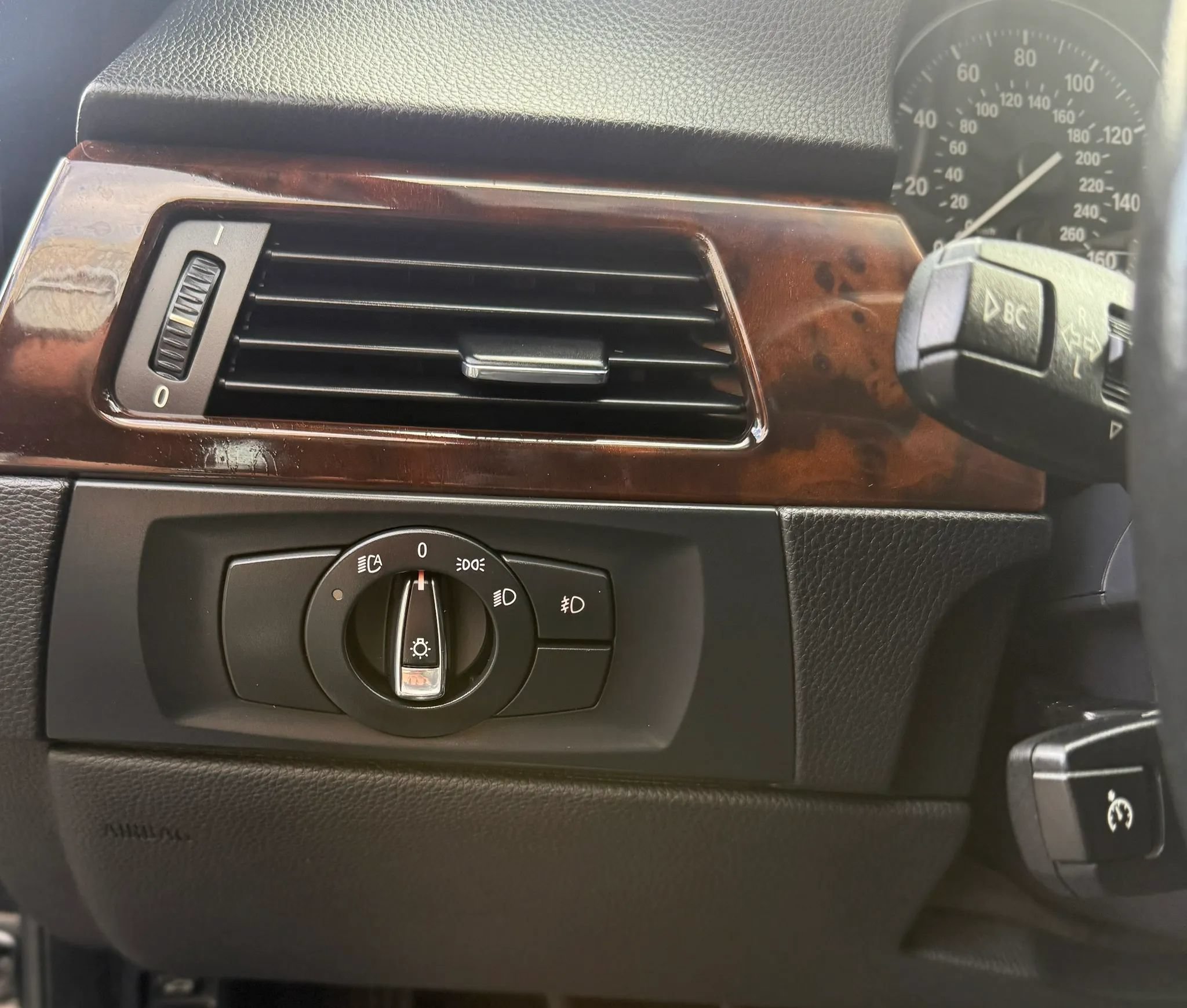 Used 2013 BMW 328i Convertible RWD image 30