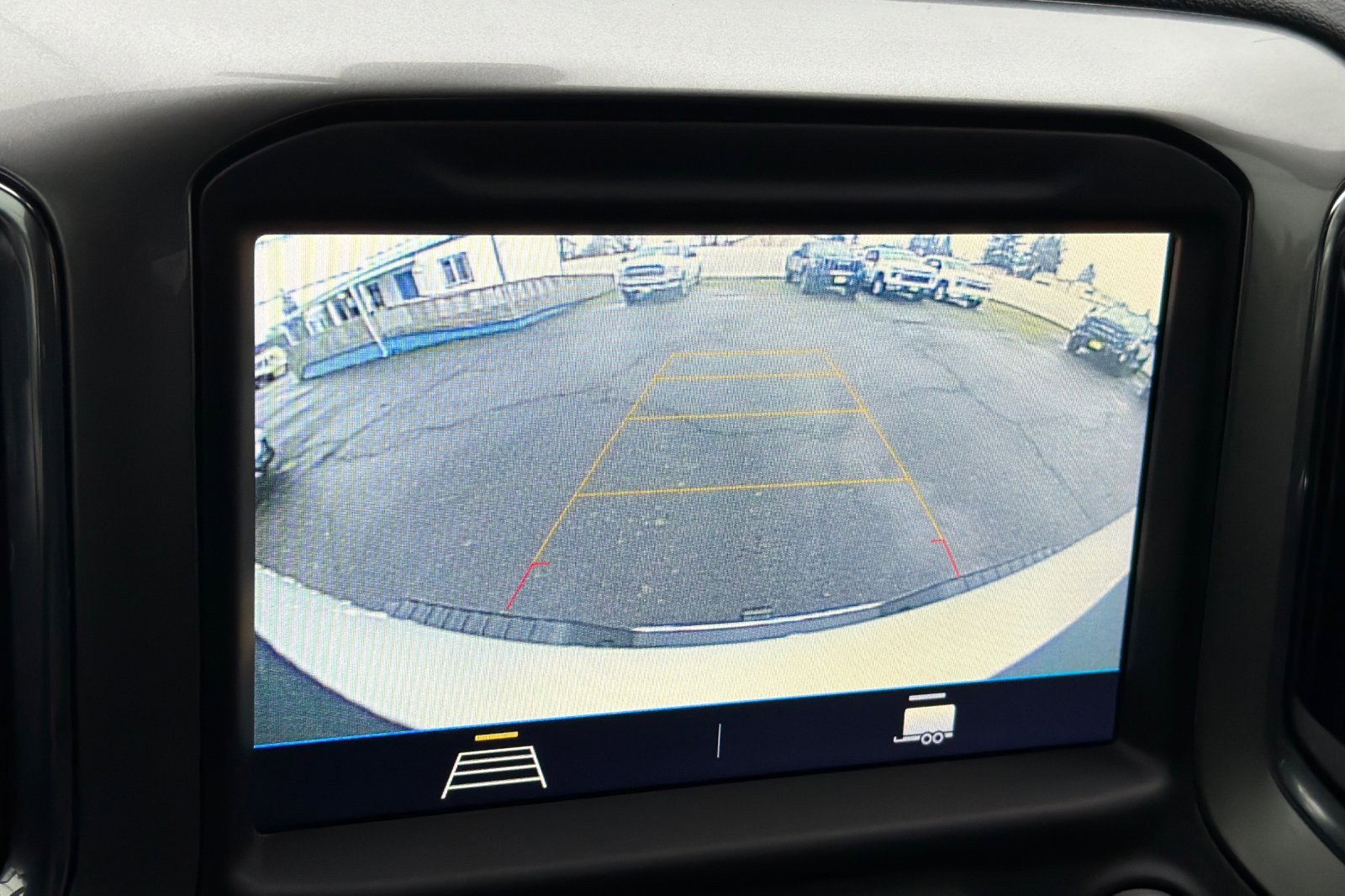 Used 2022 Chevrolet Silverado 3500 LT w/ Convenience Package image 15