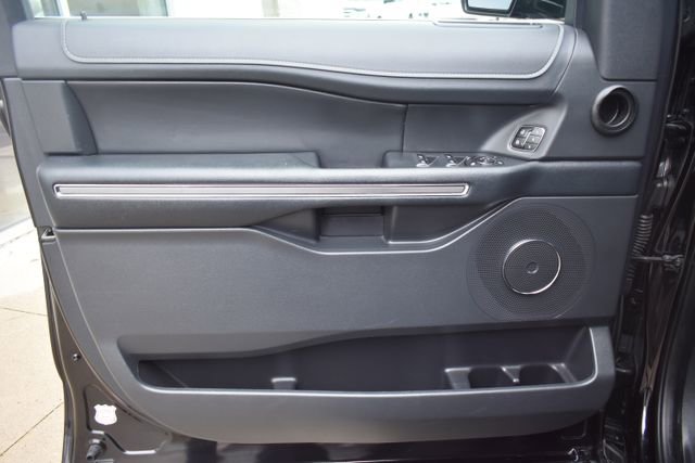 Used 2024 Ford Expedition XLT image 14