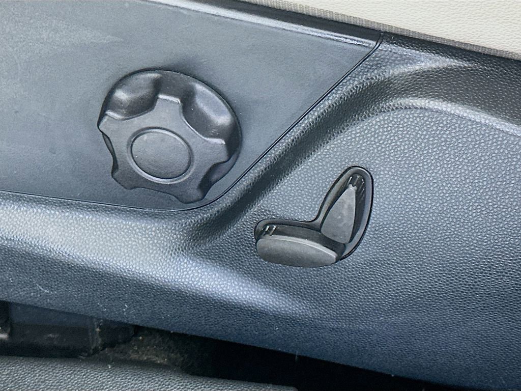 Used 2020 Ford EcoSport Titanium FWD image 22