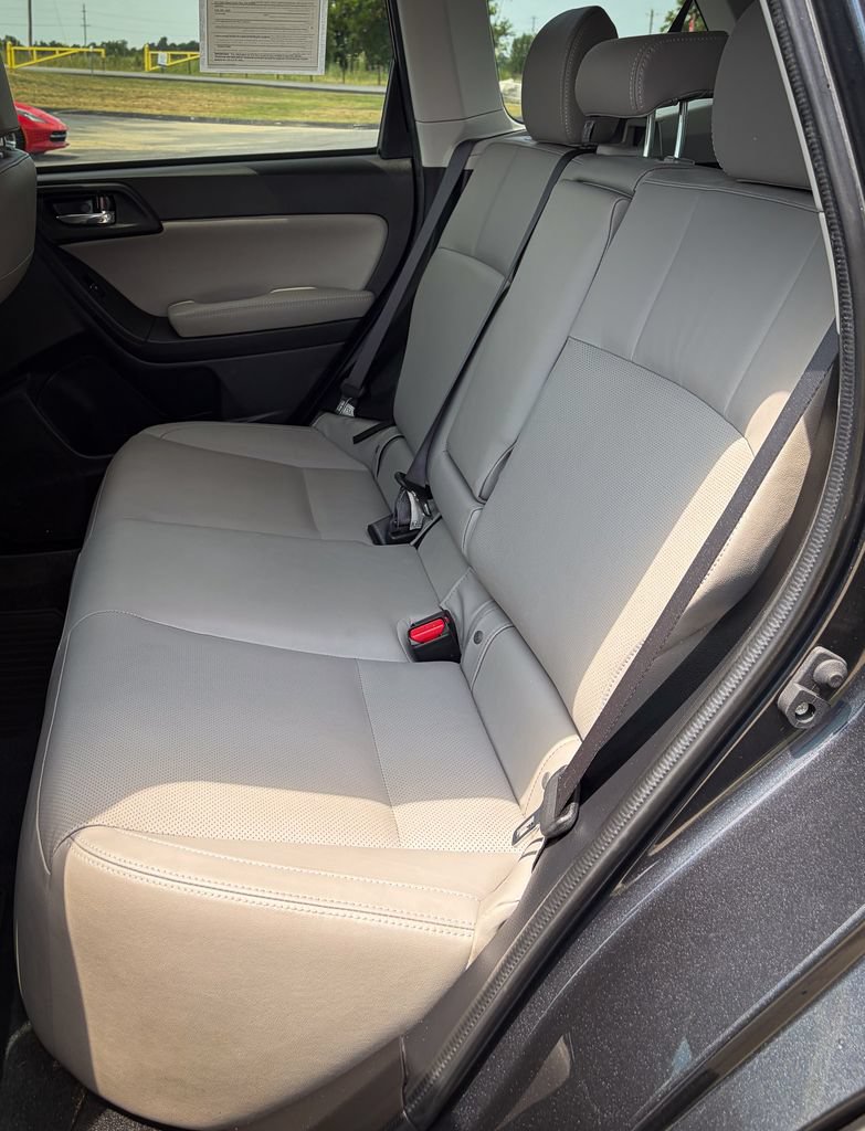 Used 2018 Subaru Forester 2.5i Limited AWD/4WD image 18