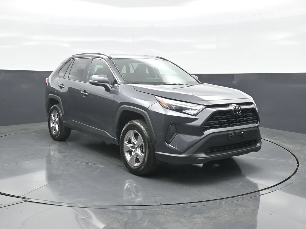 Certified 2025 Toyota RAV4 XLE AWD/4WD image 1