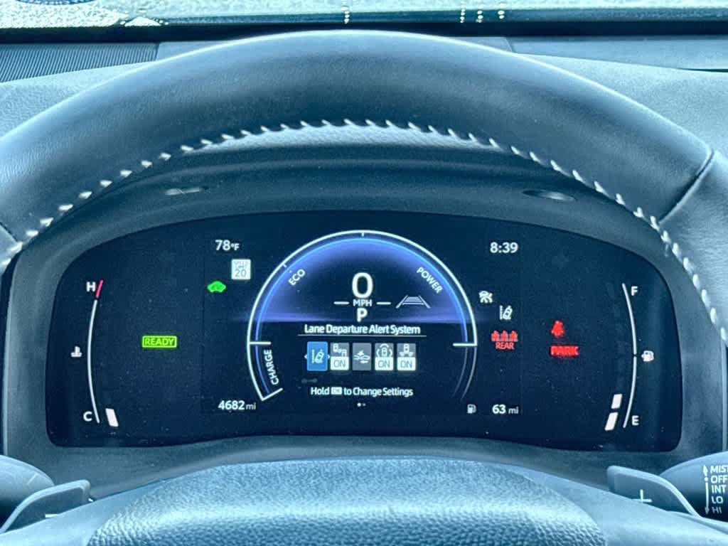 Used 2025 Toyota Camry SE FWD image 16