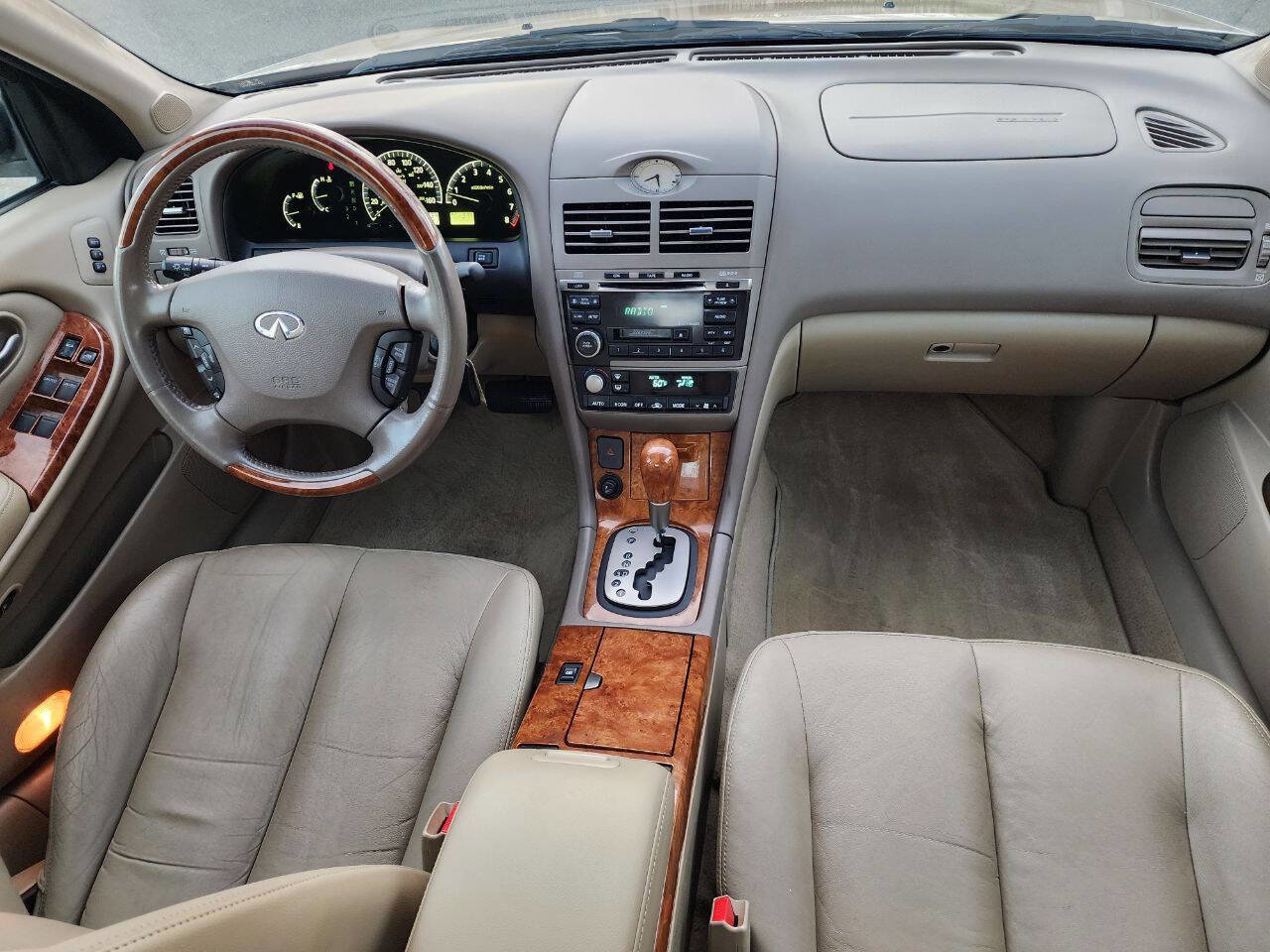 Used 2004 INFINITI I35 Base 4dr Sedan FWD image 9