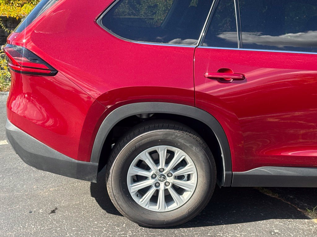 Used 2026 Toyota Grand Highlander AWD image 8