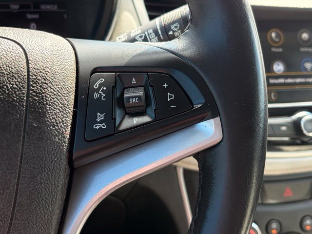 Used 2018 Chevrolet Trax LT w/ Driver Confidence Package FWD image 21