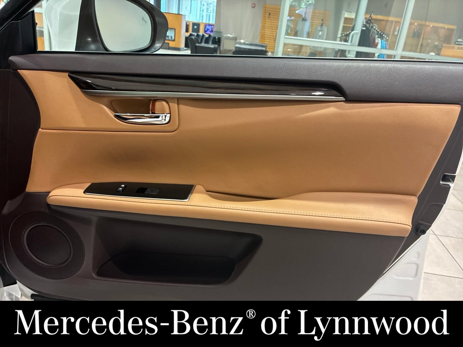 Used 2017 Lexus ES 350 w/ Premium Package FWD image 26