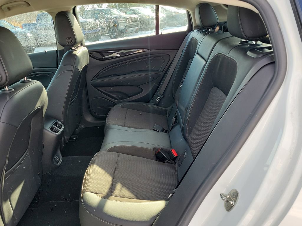 Used 2018 Buick Regal Preferred w/ Sights and Sounds Package image 23