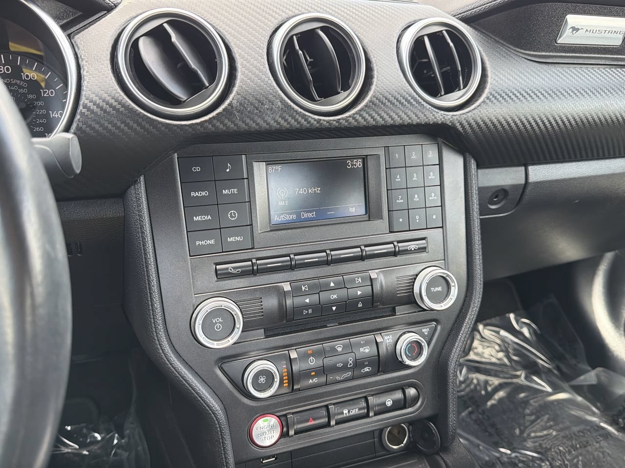 Used 2018 Ford Mustang Coupe RWD image 19