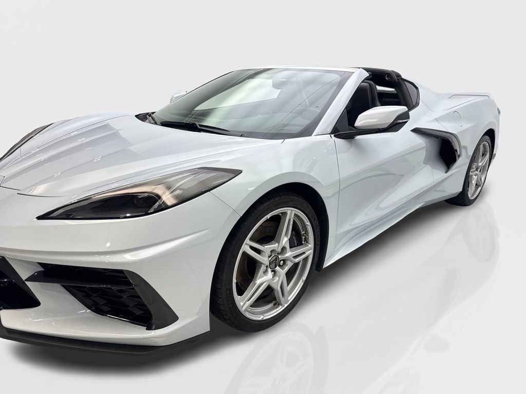 Used 2021 Chevrolet Corvette Stingray Coupe w/ Z51 Performance Package RWD image 11