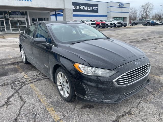 Used 2019 Ford Fusion SE image 4