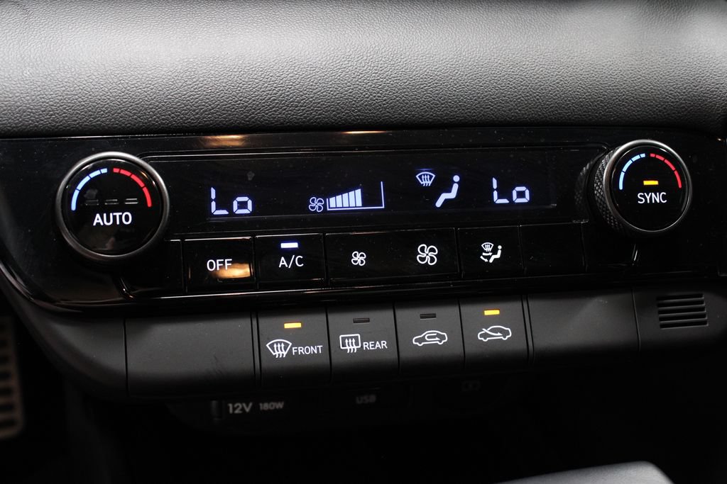 Used 2025 Hyundai Elantra Sport FWD image 32