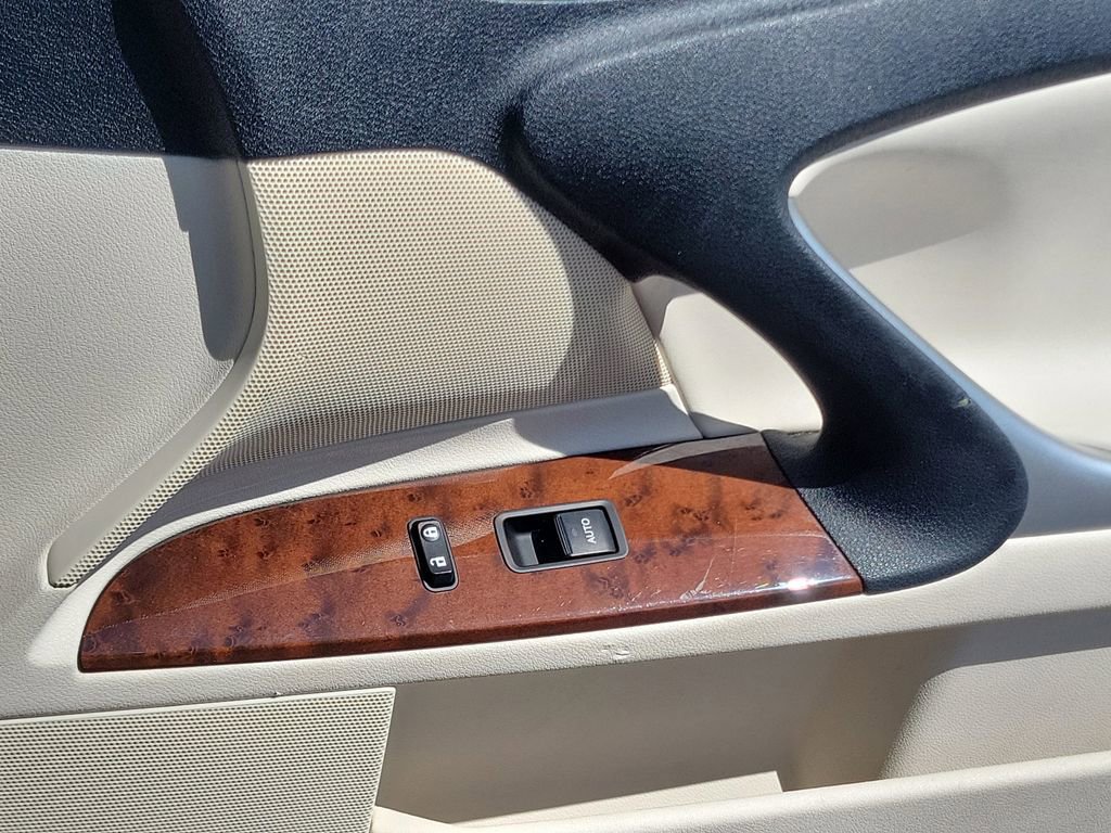 Used 2014 Lexus IS 250C 250 C w/ Navigation System Package image 24