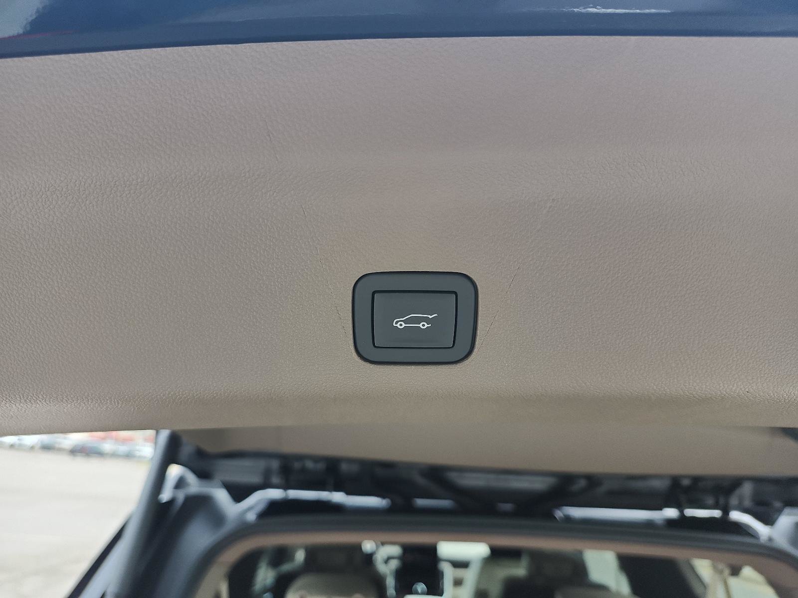 New 2026 GMC Yukon XL Denali w/ Denali Reserve Package AWD/4WD image 9