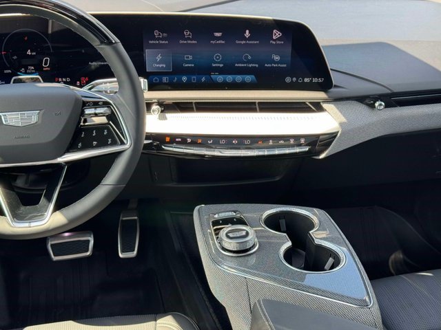 Certified 2025 Cadillac Optiq Sport 2 w/ LPO, Floor Liner Package AWD/4WD image 3