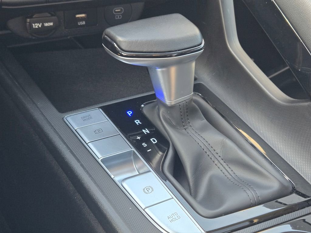 Used 2024 Hyundai Elantra SEL w/ Convenience Package image 38