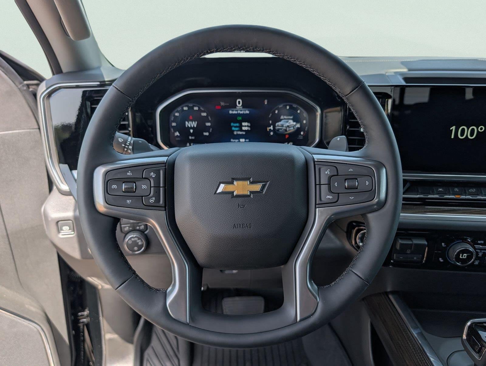 New 2026 Chevrolet Silverado 1500 LT w/ Z71 Off-Road Package AWD/4WD image 13