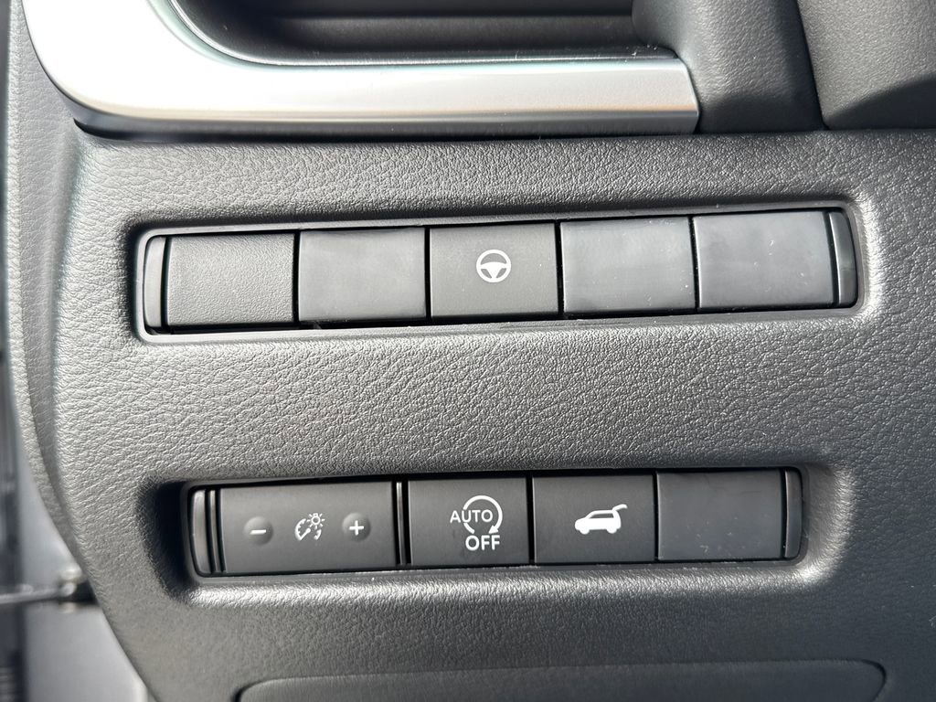 New 2026 Nissan Rogue SV image 38