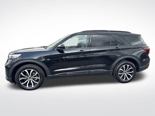 Used 2023 Ford Explorer ST image 2