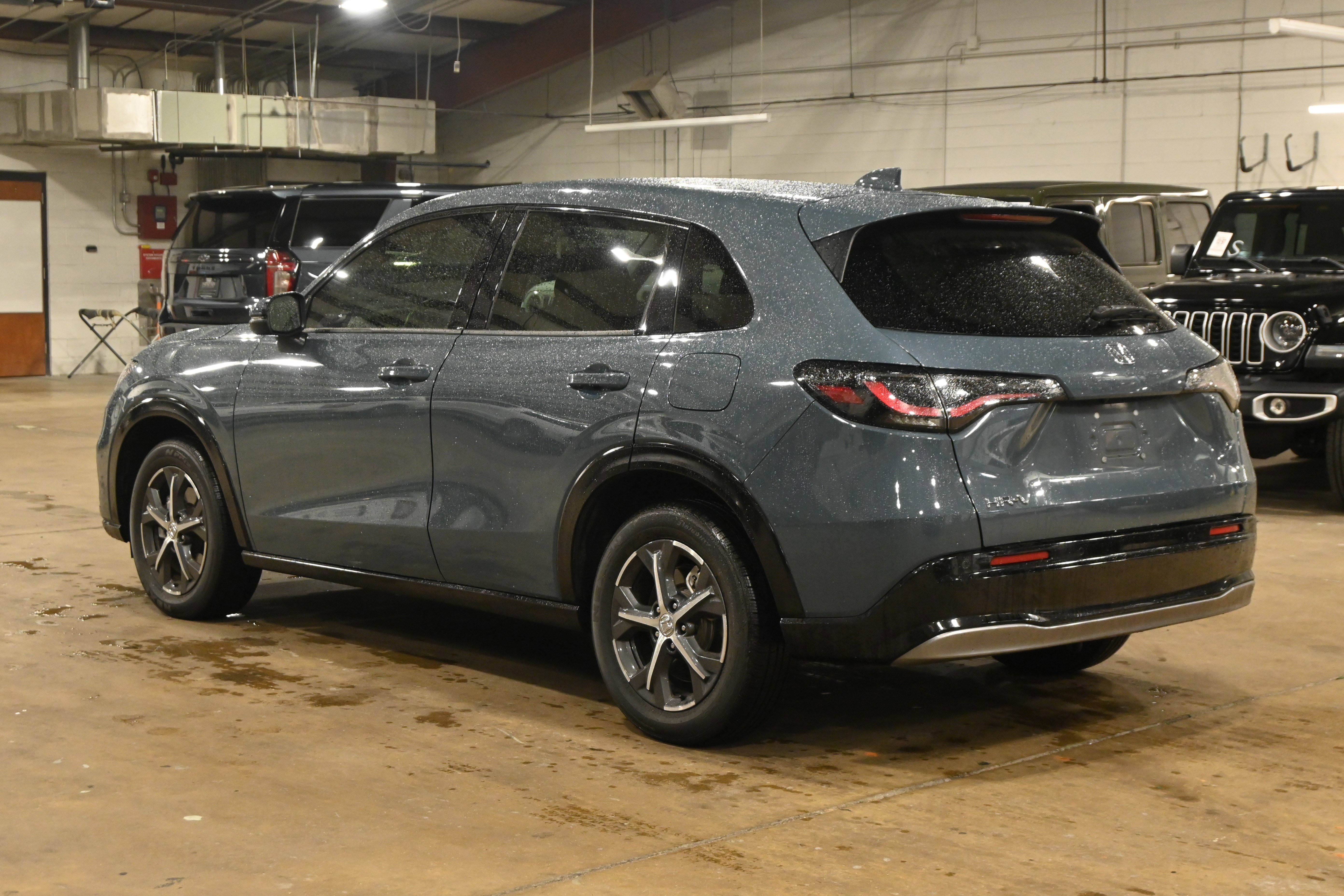 Used 2024 Honda HR-V EX-L image 7