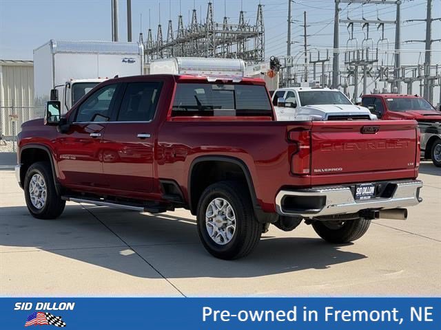 Used 2025 Chevrolet Silverado 2500 LTZ w/ LTZ Premium Package AWD/4WD image 6