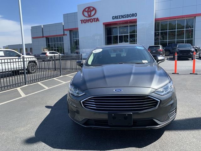 Used 2019 Ford Fusion SE FWD image 3