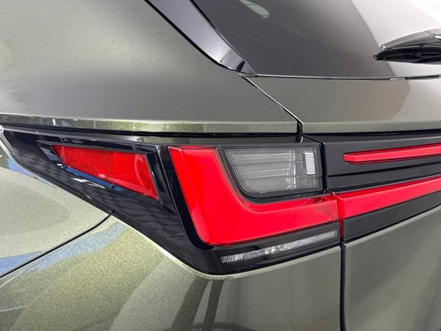 Used 2025 Lexus NX 250 FWD w/ Accessory Package (Z1) image 12