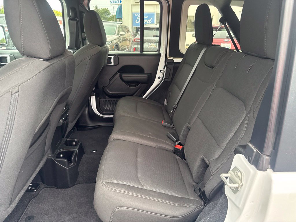 Used 2023 Jeep Wrangler Unlimited Sport AWD/4WD image 29