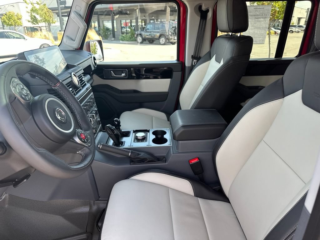 Used 2025 INEOS Grenadier Station Wagon AWD/4WD image 12