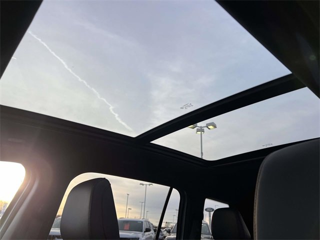 New 2026 Jeep Cherokee Overland image 25