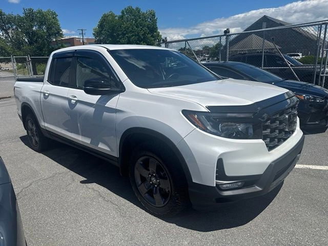 Used 2024 Honda Ridgeline TrailSport image 4