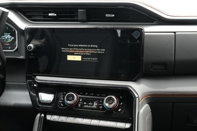 New 2026 GMC Sierra 2500 AT4 w/ AT4 Premium Plus Package AWD/4WD image 14