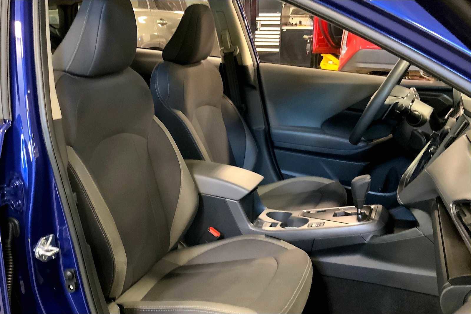 Certified 2025 Subaru Crosstrek 2.0i Premium image 9