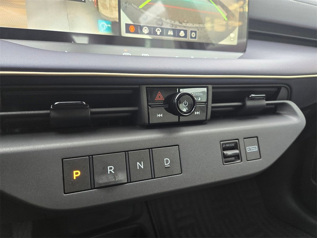 New 2026 Nissan Leaf Platinum+ image 12