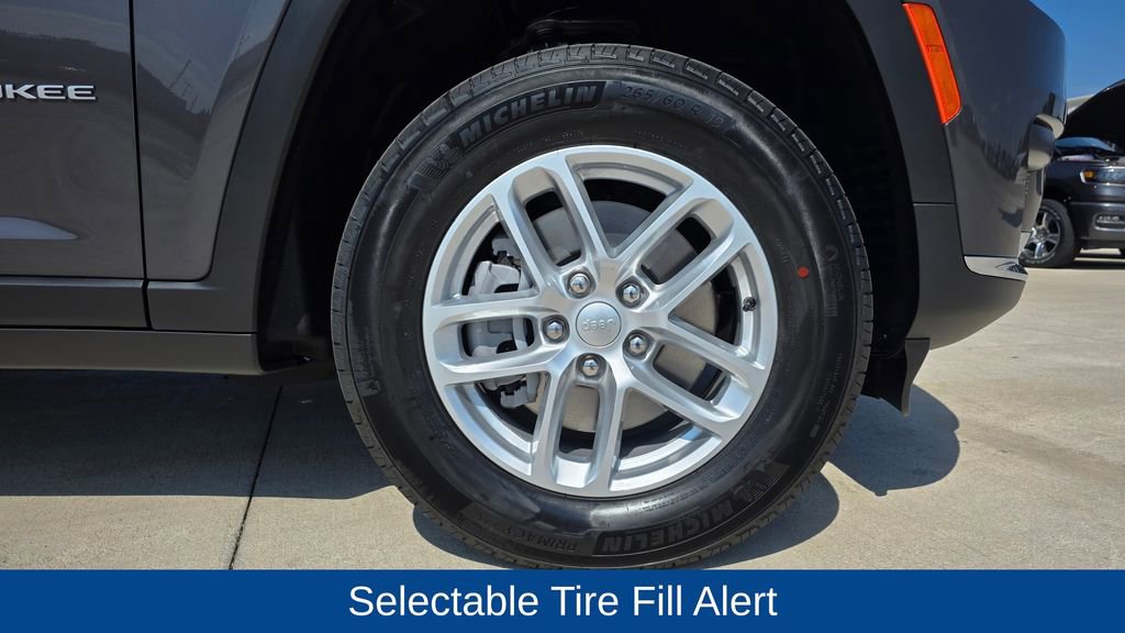 New 2025 Jeep Grand Cherokee L Laredo w/ Luxury Tech Group I image 12