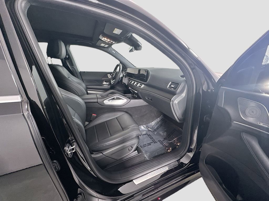 Used 2024 Mercedes-Benz GLS 450 4MATIC image 30