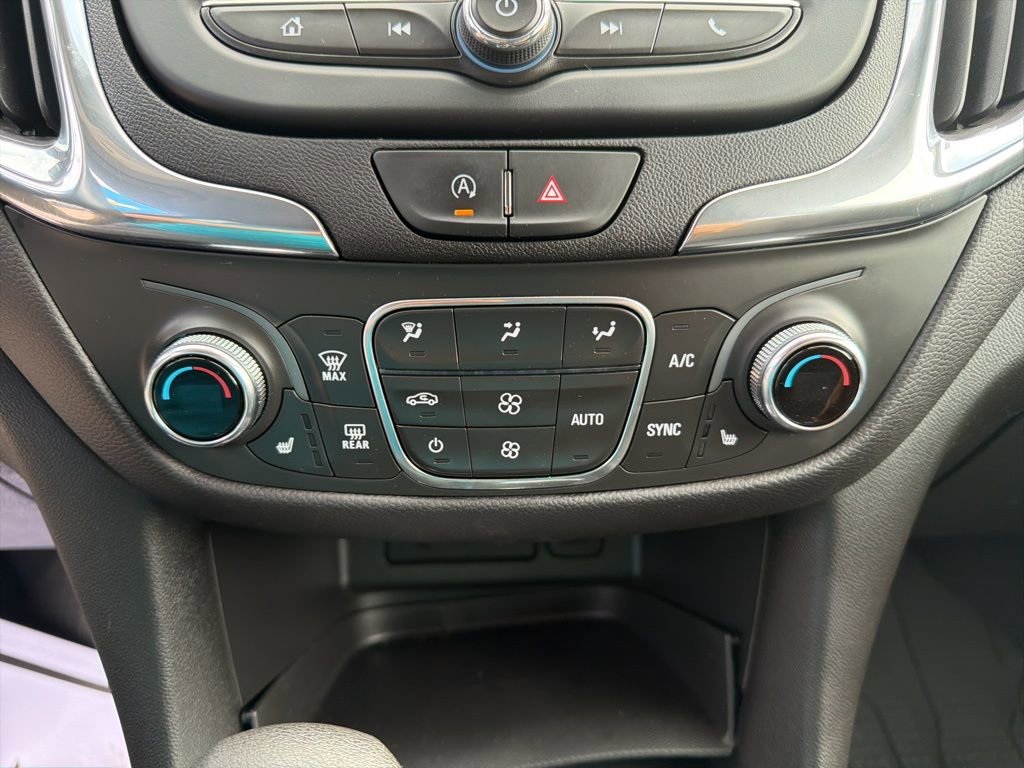 Certified 2024 Chevrolet Equinox LT w/ LPO, Floor Liner Package image 29