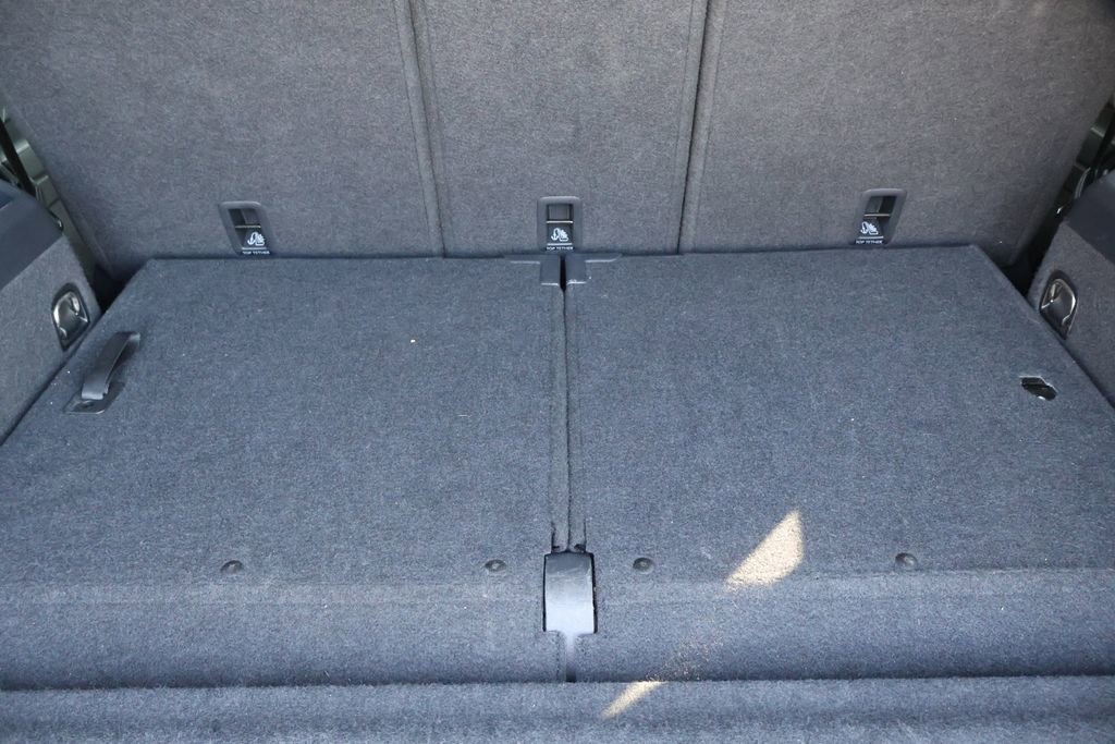 Used 2024 Volkswagen Tiguan Wolfsburg Edition image 47