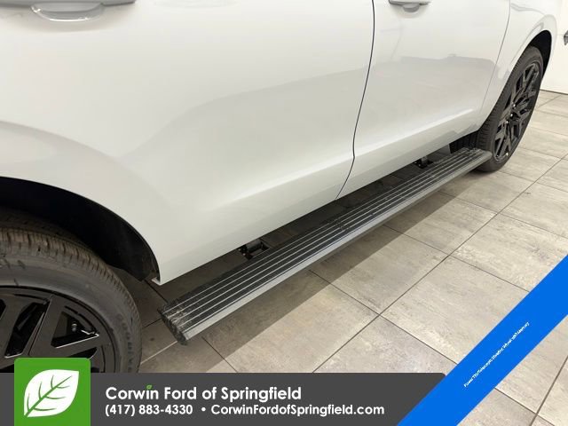 New 2026 Ford Expedition Platinum w/ Stealth Performance Package image 34