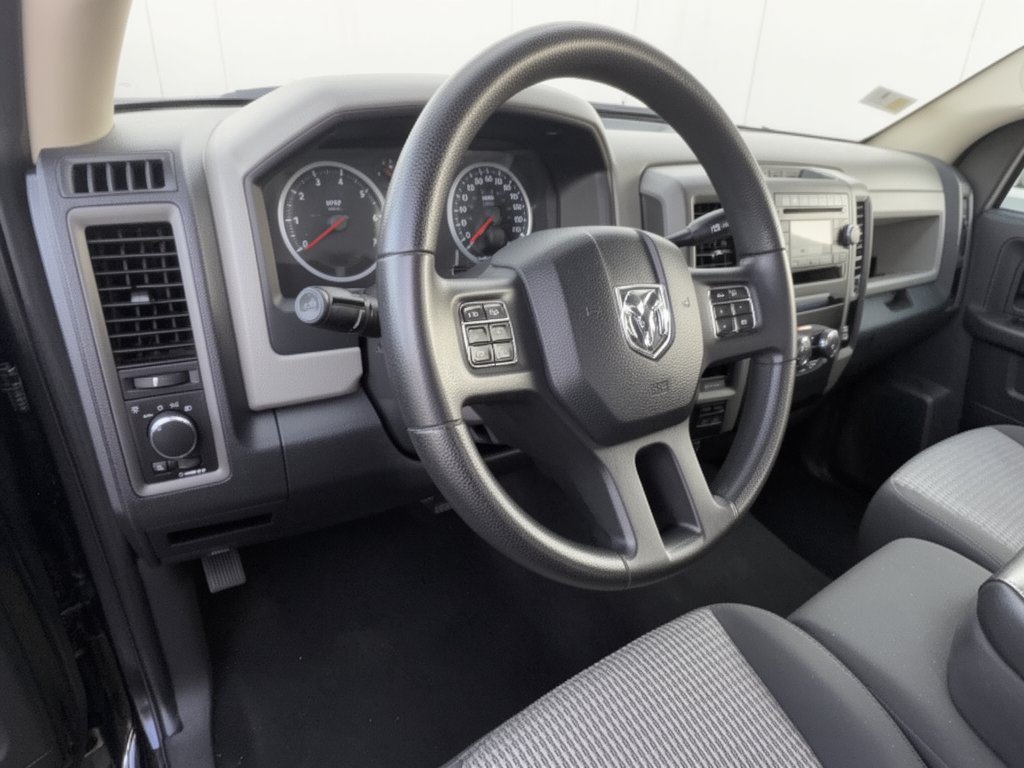 Used 2011 RAM 1500 ST w/ ST Popular Equipment Group AWD/4WD image 4