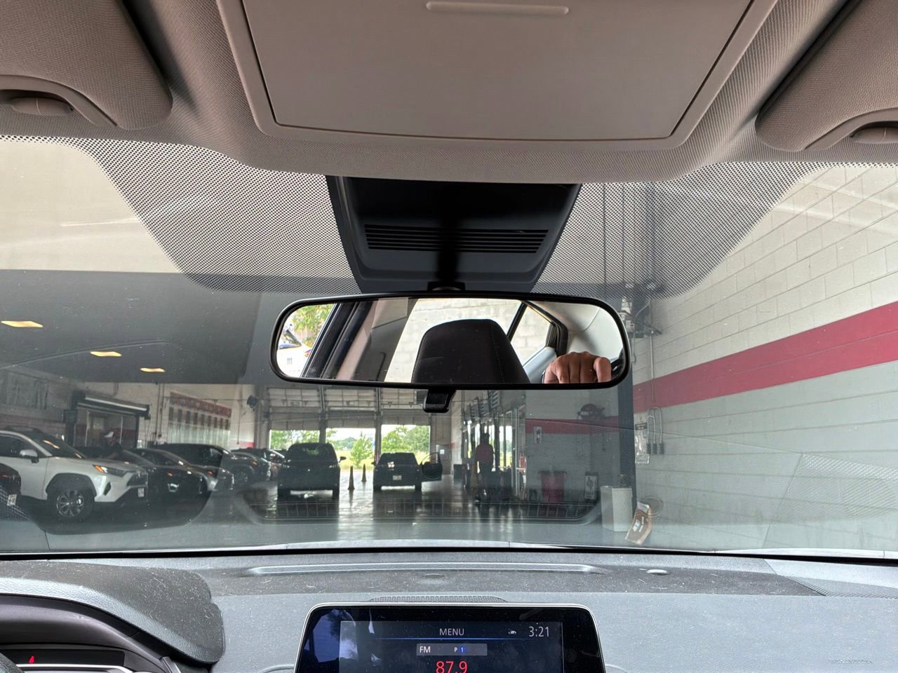Used 2025 Nissan Altima 2.5 SV FWD image 18