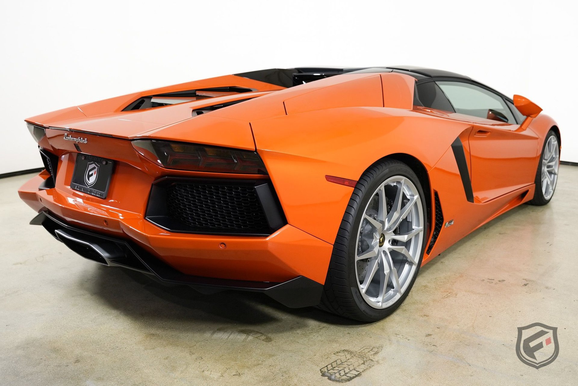 Used 2014 Lamborghini Aventador LP 700-4 image 9