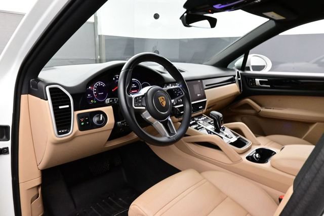 Certified 2021 Porsche Cayenne Coupe AWD/4WD image 4